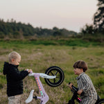 Chanty Go Sort Løbecykel | Med Integreret Lys