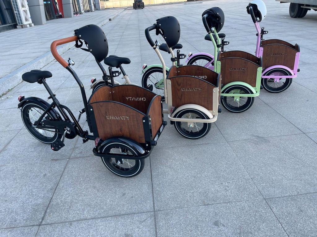 Chanty Cargo Kid - Sandfarvet Den ultimative børneladcykel til sjov, transport inkl. hjelm, flaskeholder, håndtag i 2 farver og ringklokke - BørnecyklerneBørnecyklerneBørnecyklerneSort: BLC16 - SRTBlackChanty Cargo Kid - Sandfarvet Den ultimative børneladcykel til sjov, transport inkl. hjelm, flaskeholder, håndtag i 2 farver og ringklokke