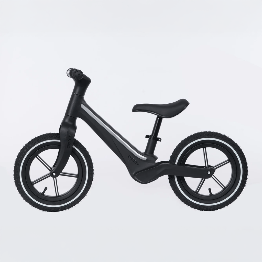 Chanty Go Sort Løbecykel | Med Integreret Lys | Børnecyklerne - BørnecyklerneChantyBørnecyklerneLB - 12 - BLACKEAN5715518000011Chanty Go Sort Løbecykel | Med Integreret Lys | Børnecyklerne